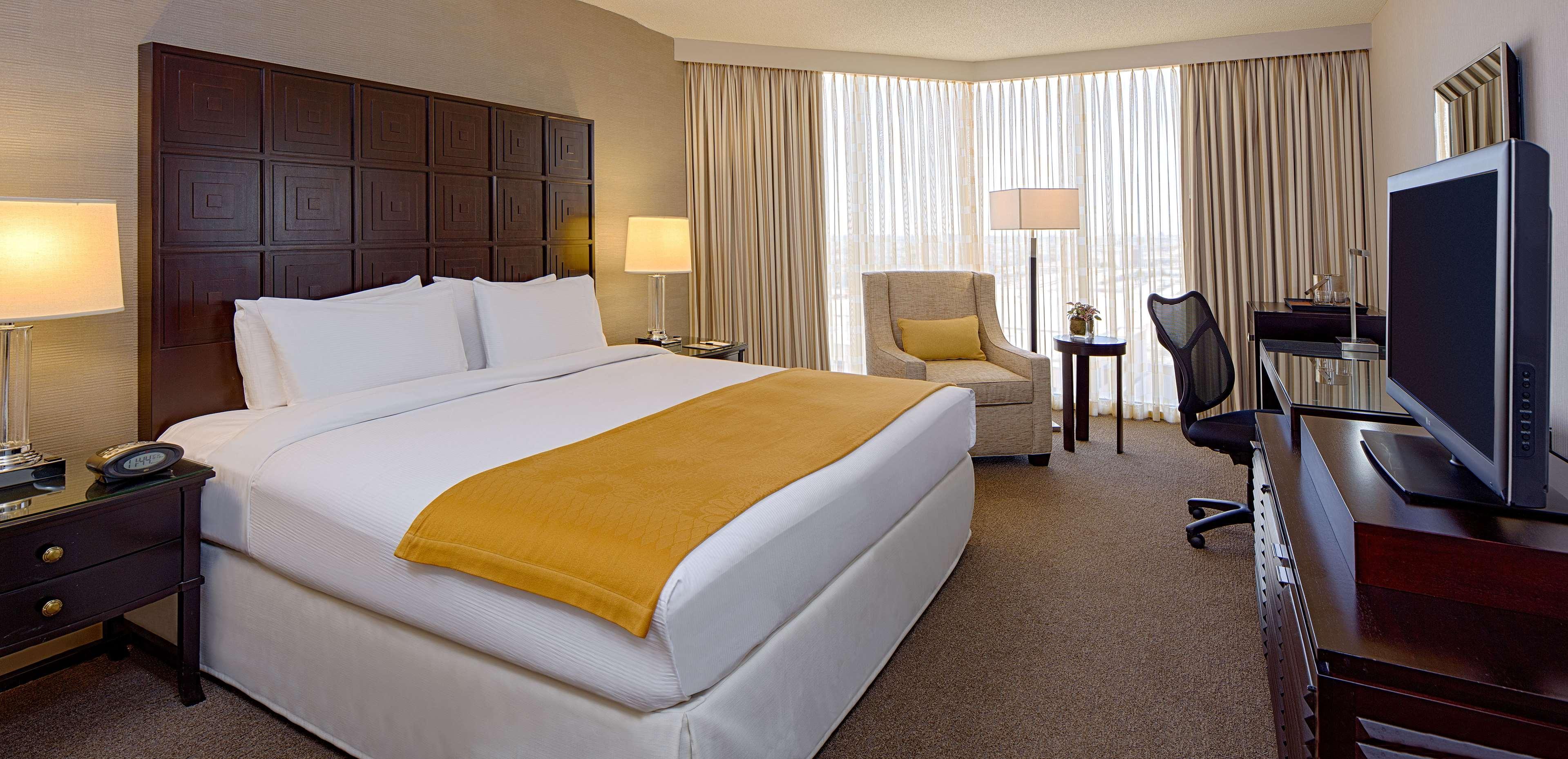 Doubletree By Hilton Hotel Houston Greenway Plaza Zewnętrze zdjęcie