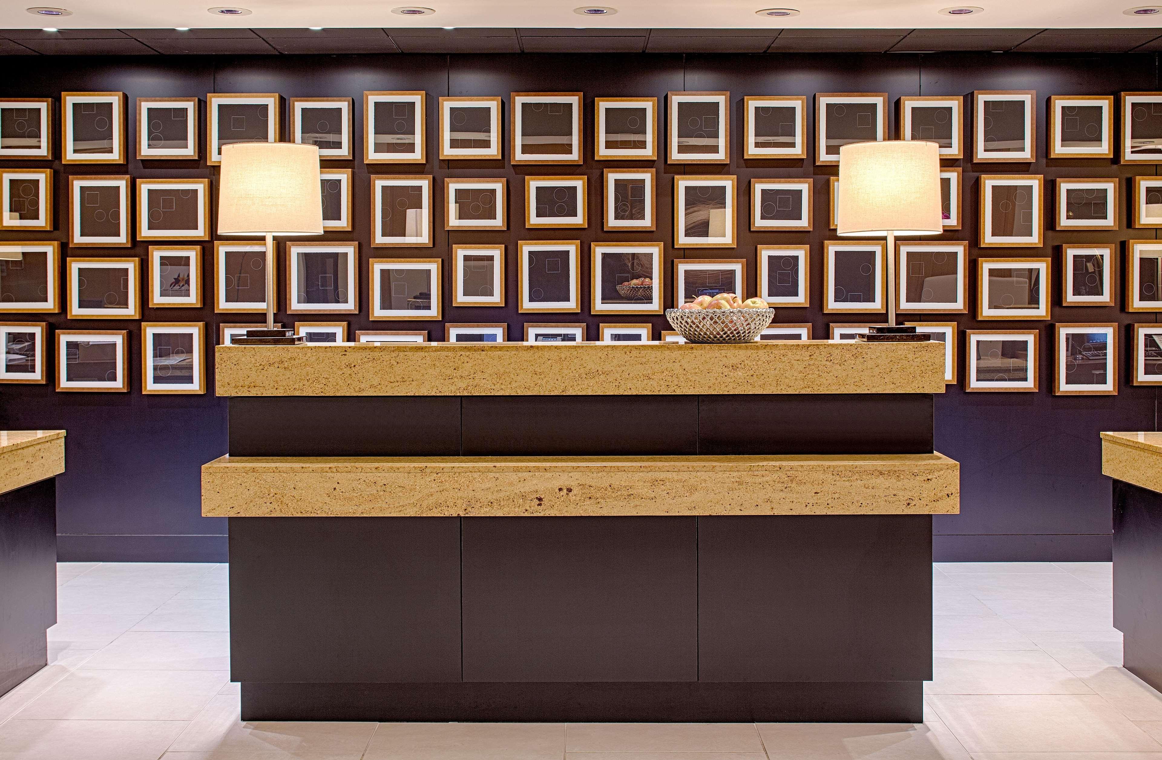 Doubletree By Hilton Hotel Houston Greenway Plaza Zewnętrze zdjęcie