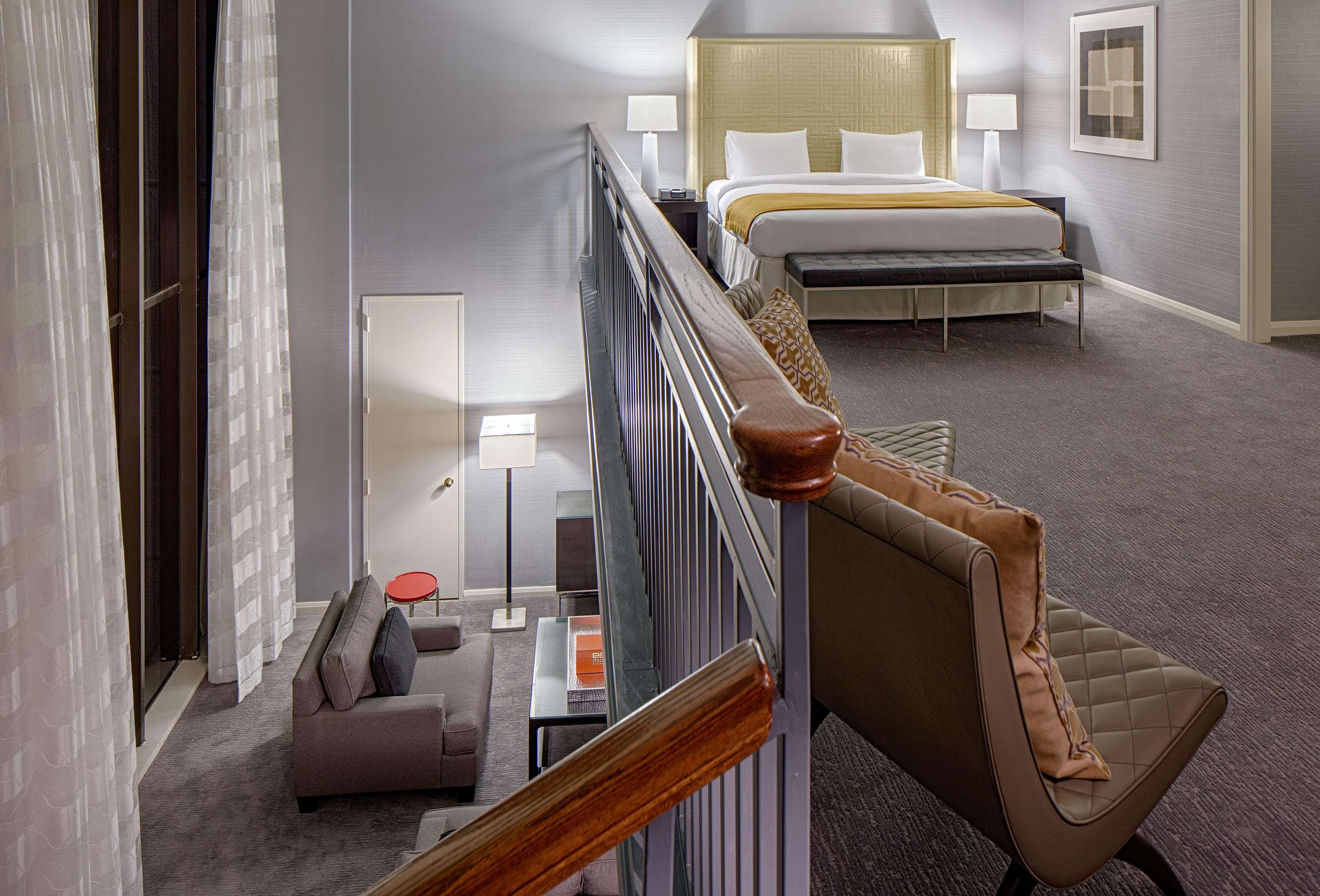 Doubletree By Hilton Hotel Houston Greenway Plaza Zewnętrze zdjęcie