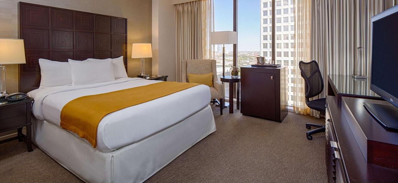 Doubletree By Hilton Hotel Houston Greenway Plaza Zewnętrze zdjęcie