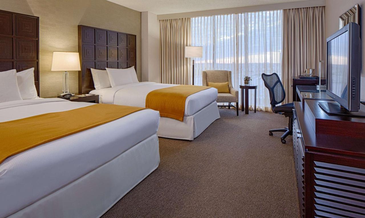 Doubletree By Hilton Hotel Houston Greenway Plaza Zewnętrze zdjęcie