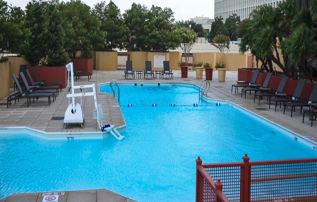 Doubletree By Hilton Hotel Houston Greenway Plaza Zewnętrze zdjęcie